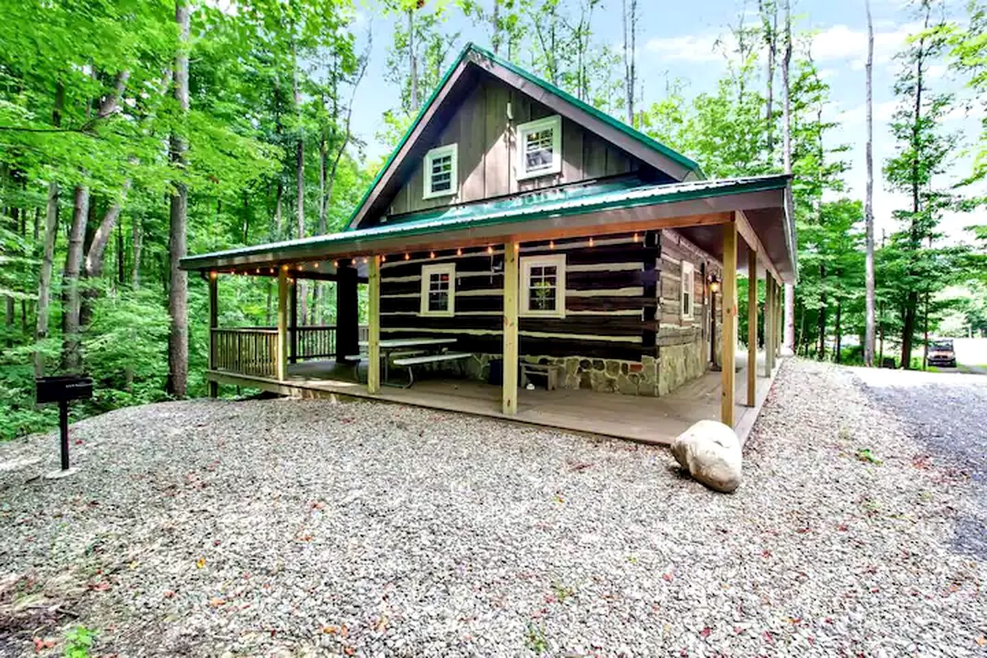 Peaceful Log Cabin Rental for a Vacation in Upstate New York