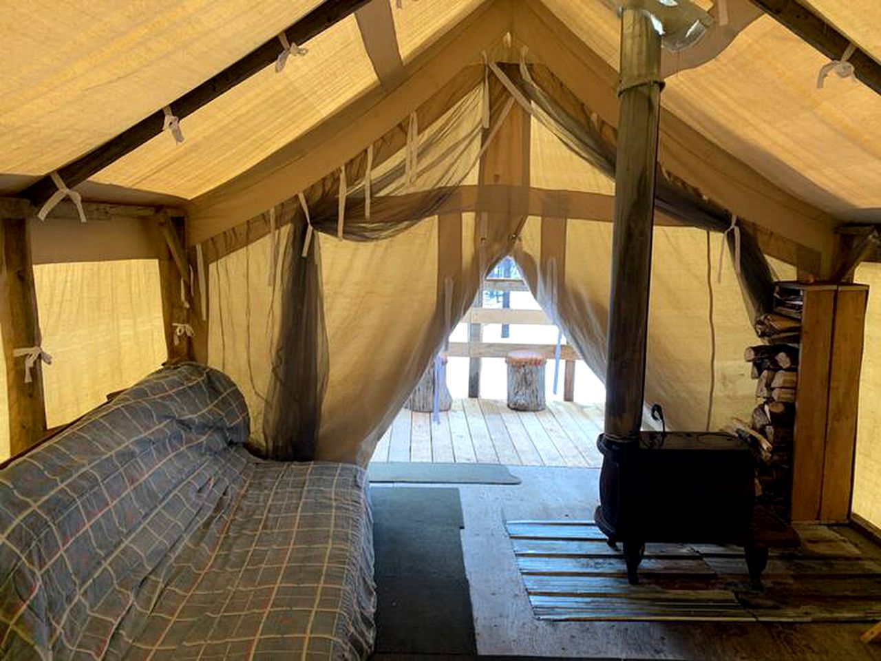 Peaceful Retreat Ideal for an Off-Grid Holiday in Quebec