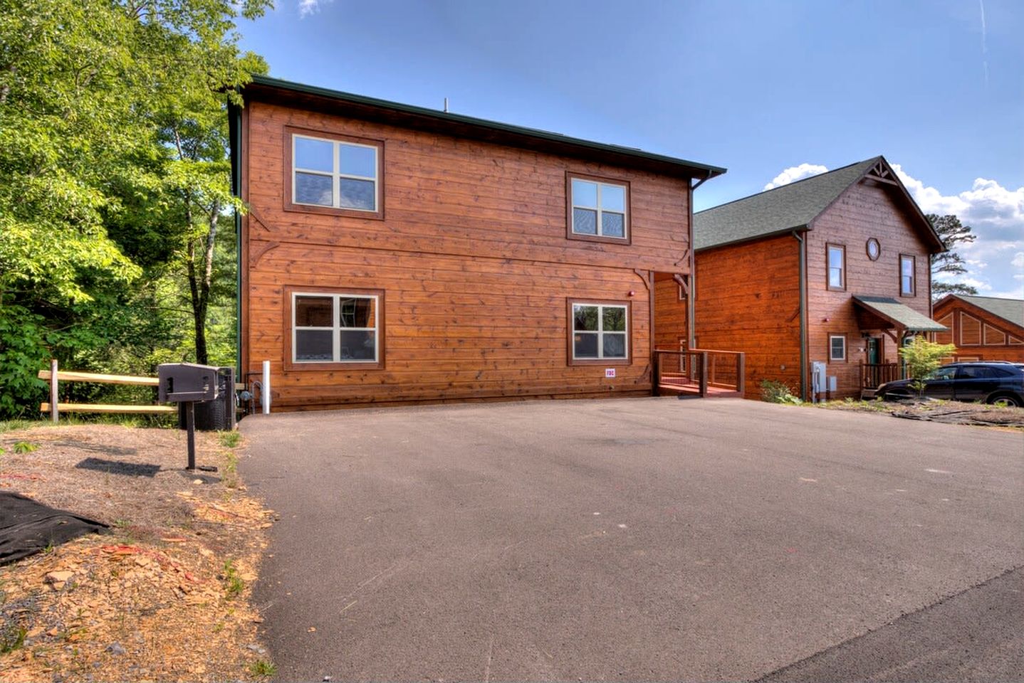 Luxury Gatlinburg Cabin with Theater & Game Room near Great Smoky Mountains National Park, TN