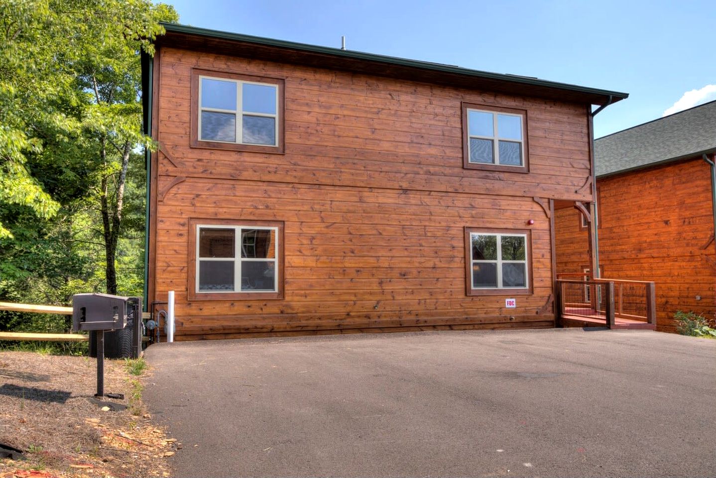 Luxury Gatlinburg Cabin with Theater & Game Room near Great Smoky Mountains National Park, TN