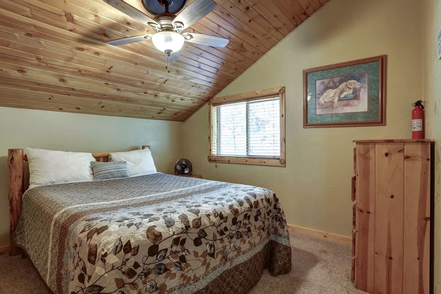 Lush Creekside Vacation Rental Haven near Mount Rushmore in South Dakota