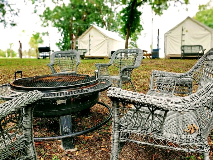 Vacation Rentals (United States of America, Kingsbury, Texas)