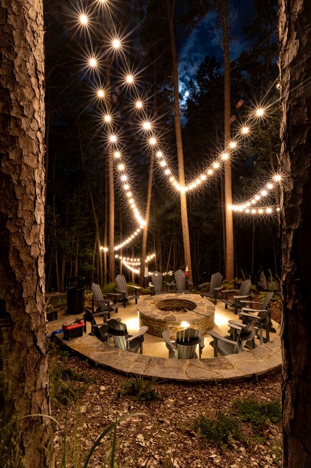 Lofted Romantic Tree House Immersed in Nature in Alabama