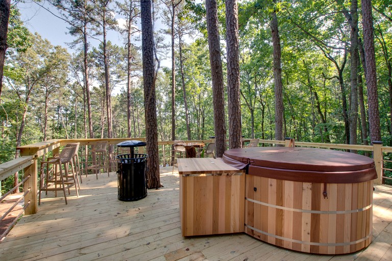 Tree Houses (United States of America, Scottsboro, Alabama)