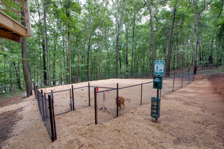 Tree Houses (United States of America, Scottsboro, Alabama)