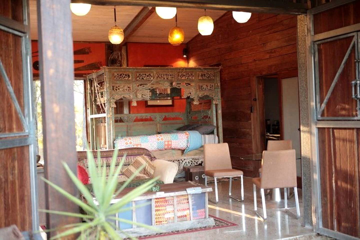 Rustic Gold Coast Cabin with Amazing Views Ideal for Glamping in Queensland