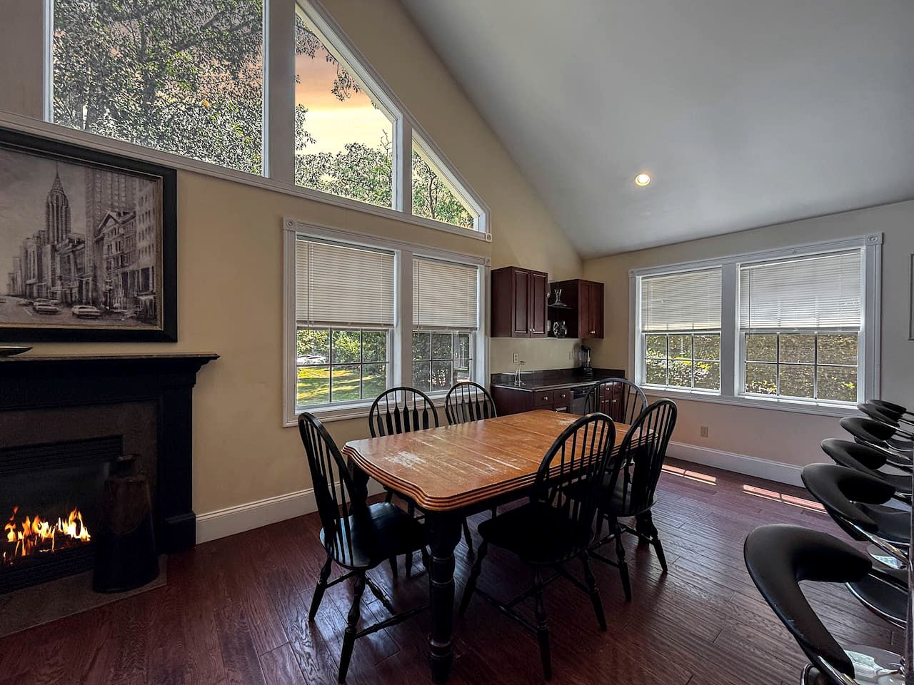 Charming North Conway NH Vacation Rental with Hot Tub, Pool Access & Mountain Views near Downtown