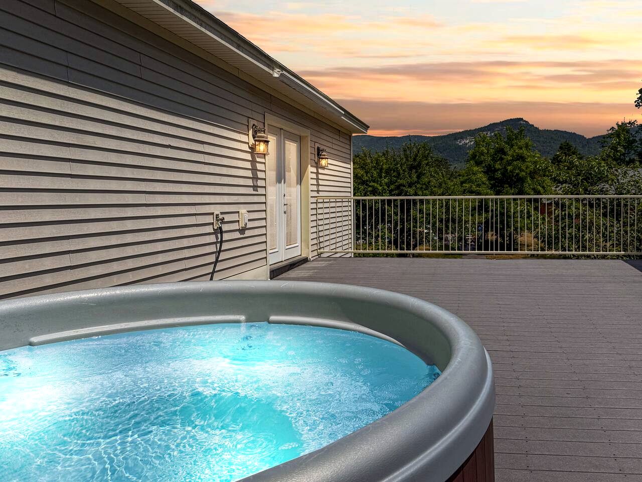 Spacious North Conway Vacation Home with Hot Tub & Mountain Views near Downtown, New Hampshire