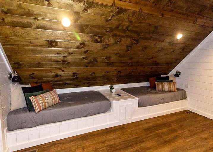 Charming Pet-Friendly Cabin Rental in Hochatown, Oklahoma - Incredible Destination for a Glamping Getaway near Broken Bow Lake | Cabins (Hochatown, Ok