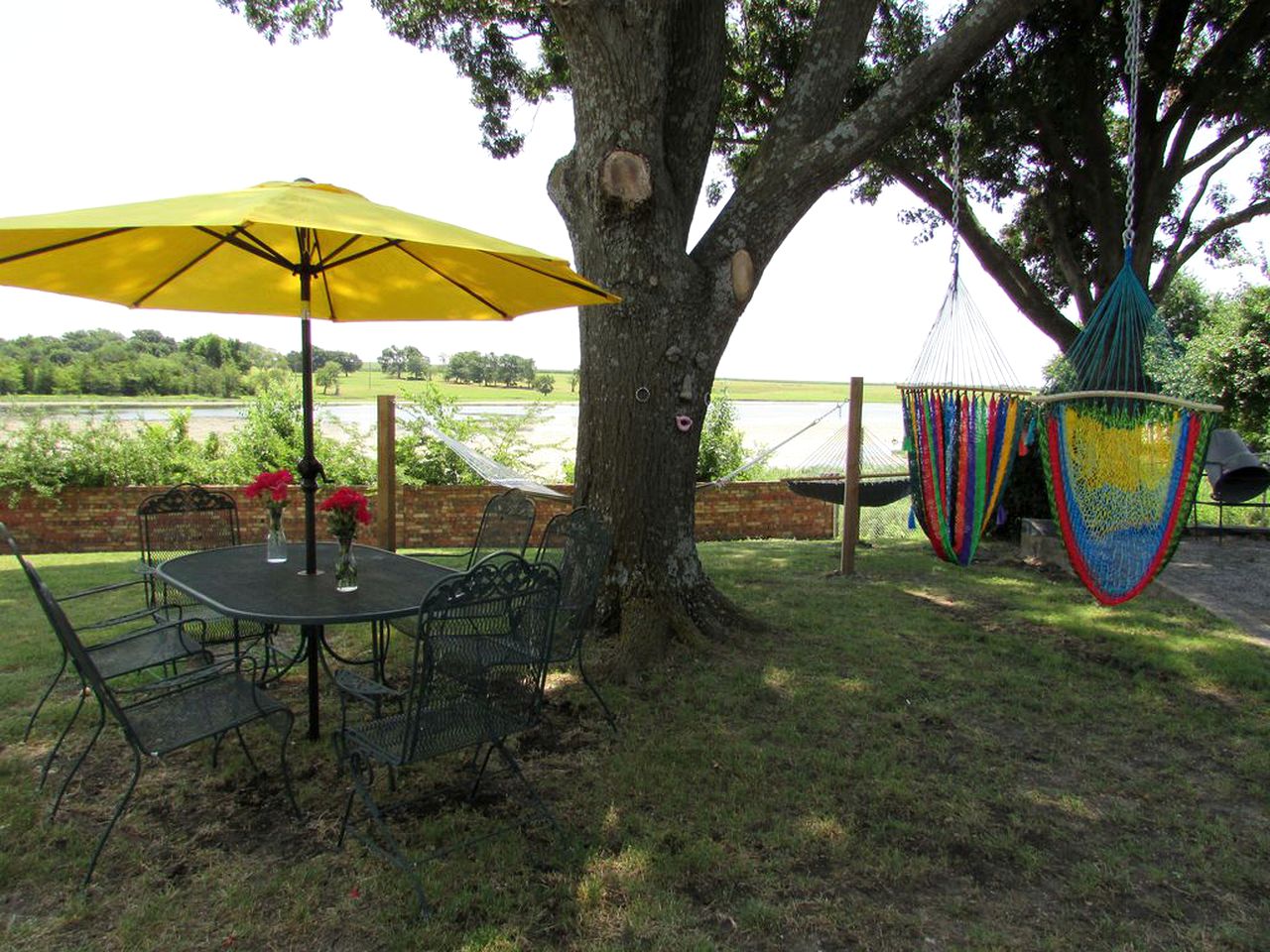 Spacious Waterfront Villa Rental for Weekend Getaways near Dallas, Texas