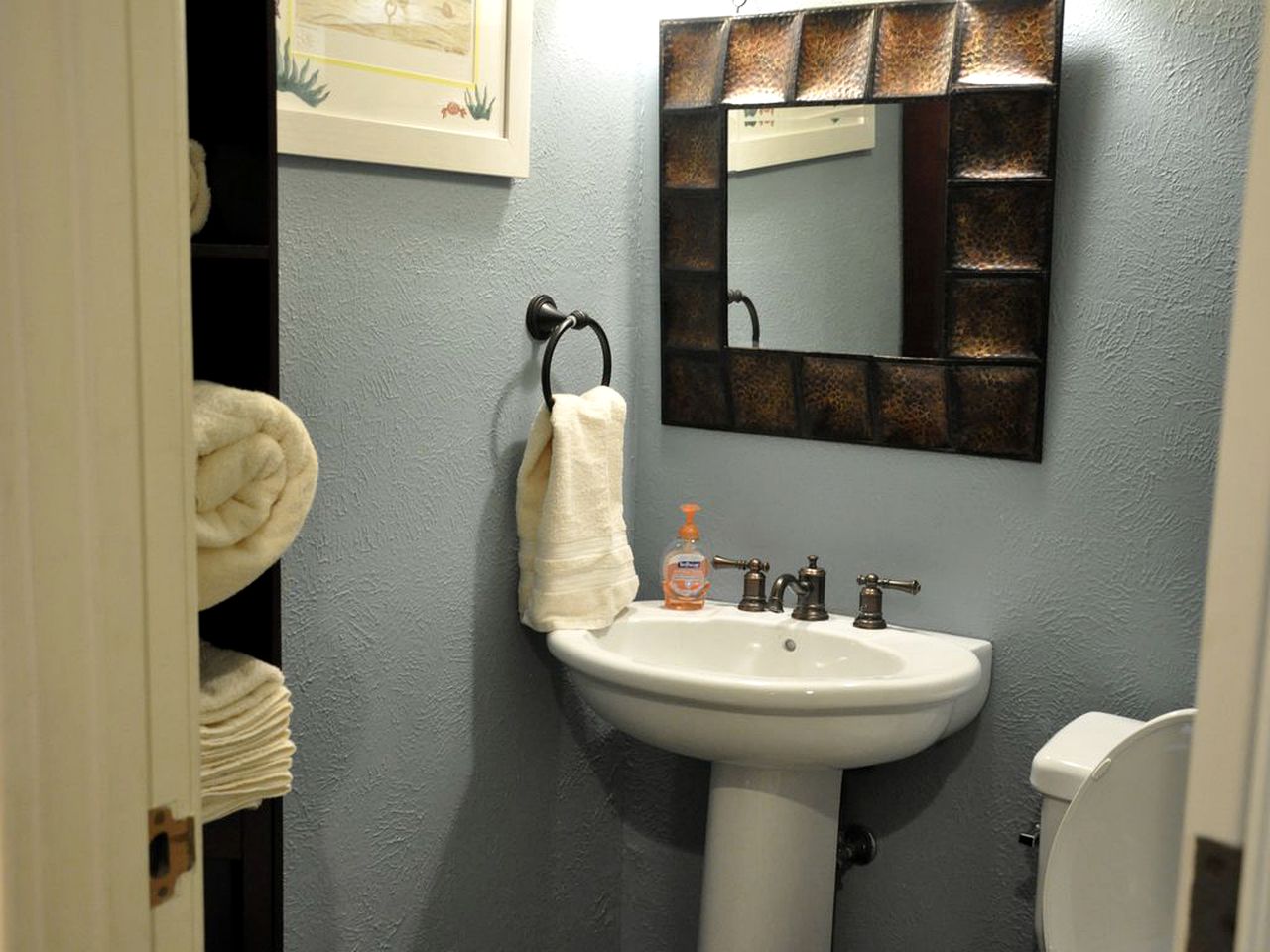 Spacious Waterfront Villa Rental for Weekend Getaways near Dallas, Texas