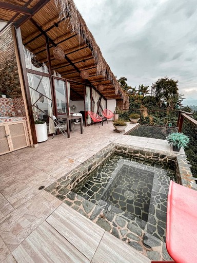 Romantic Hut, makes for a Beautiful Couples Vacation in Colombia | Huts (Palestina, Caldas, Colombia)