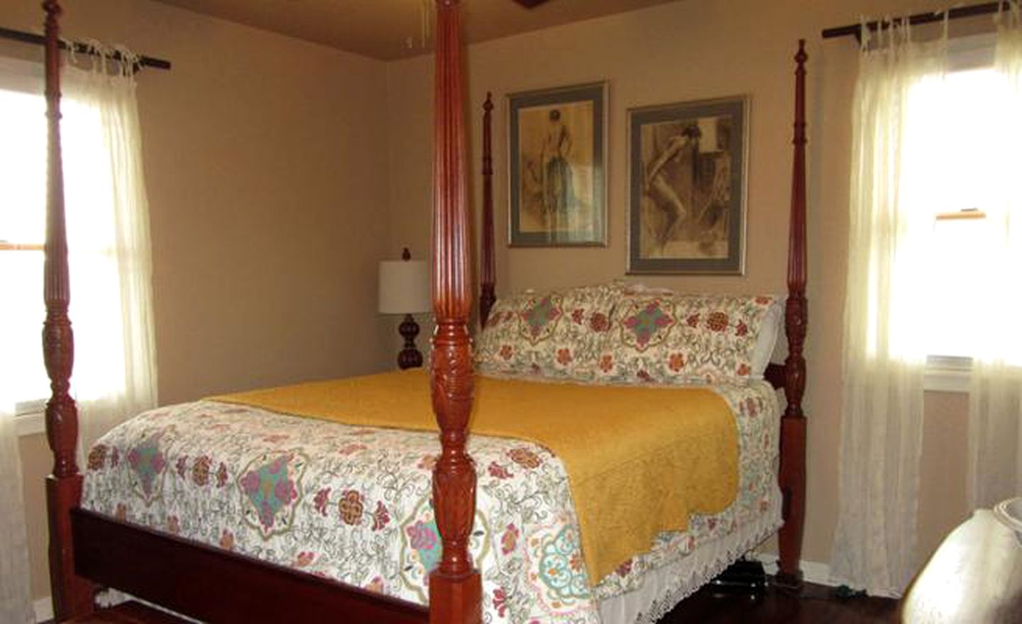 Pet-Friendly Vacation Rental with Ocean Views in Hatteras, North Carolina