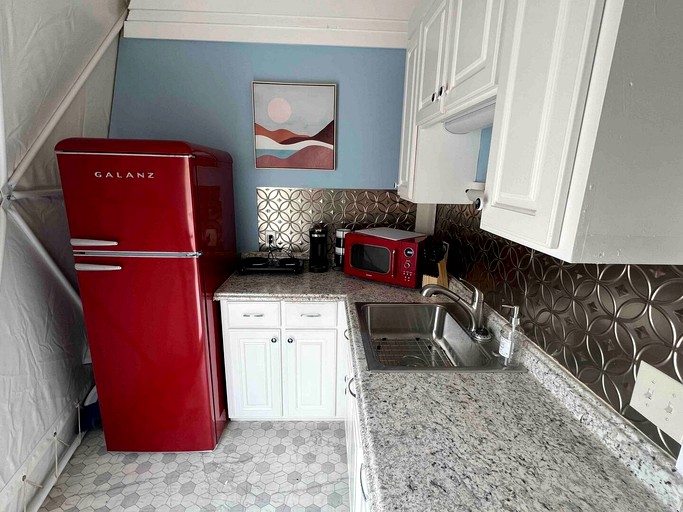 Dome Away From Home | Domes (Salem, South Carolina, United States of America)