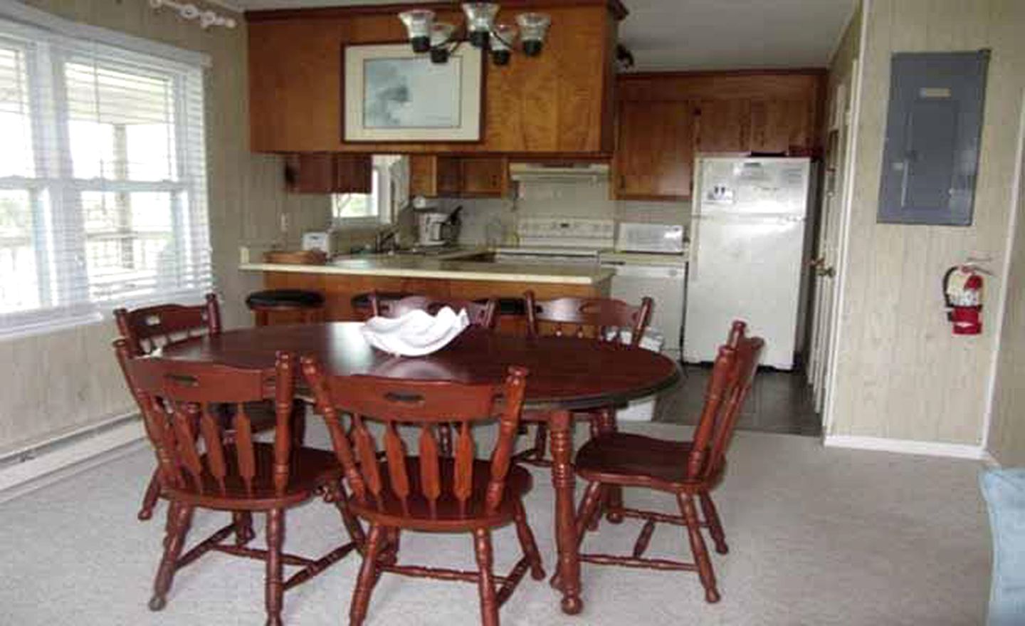 Charming Getaway Rental Close to Teach's Lair Marina in Hatteras, North Carolina