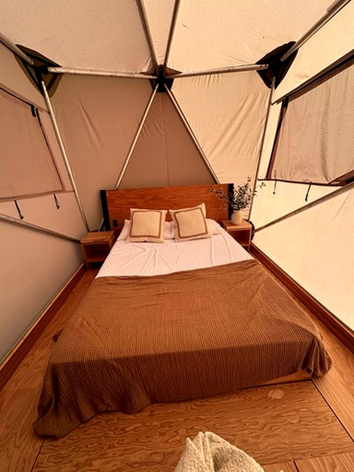 Cozy Safari Tent with AC near Mountain Biking Trails in Grayson, Kentucky