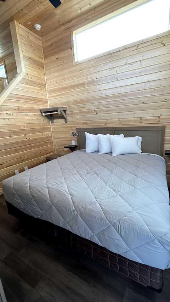 Tranquil Chalet Escape with Loft & Panoramic Sky Views in Williams, Arizona