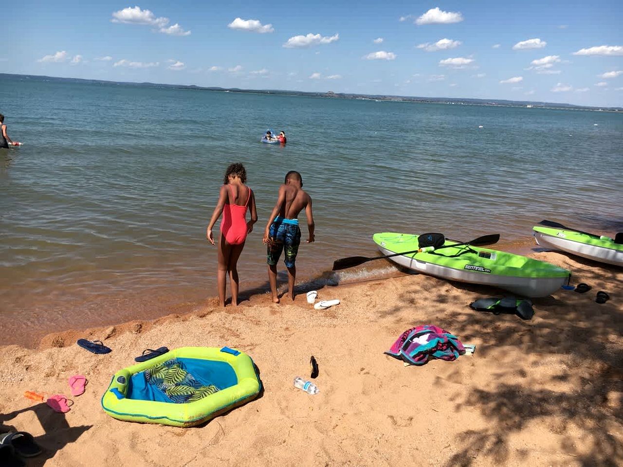 Spacious Lakefront Home with Beach Access and Sports Courts for Fun-Filled stays in Buchanan Dam, Texas