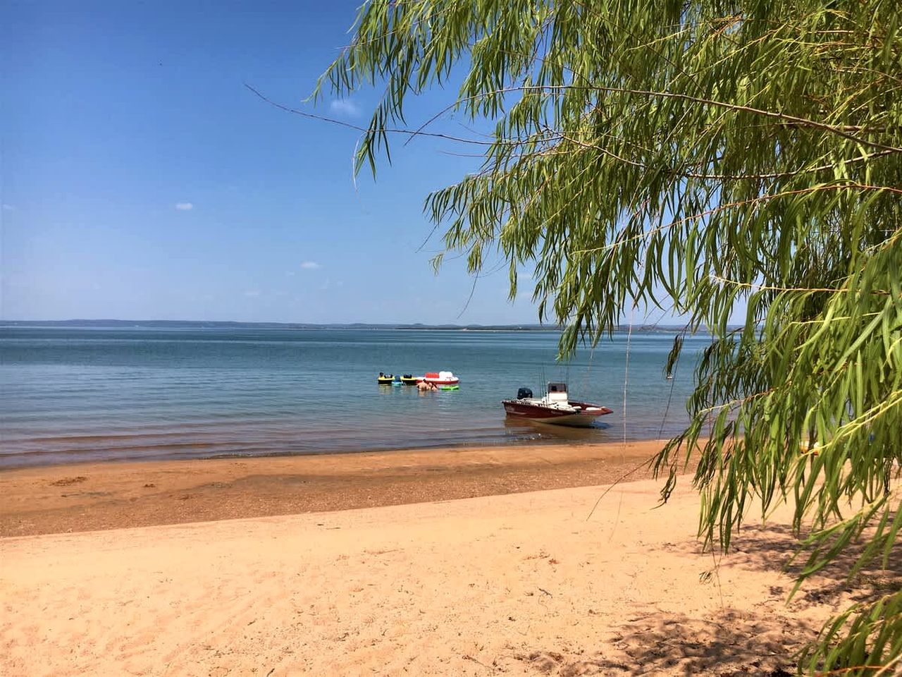 Spacious Lakefront Home with Beach Access and Sports Courts for Fun-Filled stays in Buchanan Dam, Texas