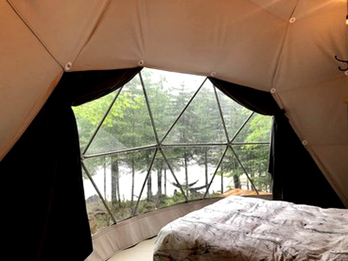 Dome Glamping for a Nature Escape in Quebec | Domes (Brownsburg-Chatham, Quebec, Canada)