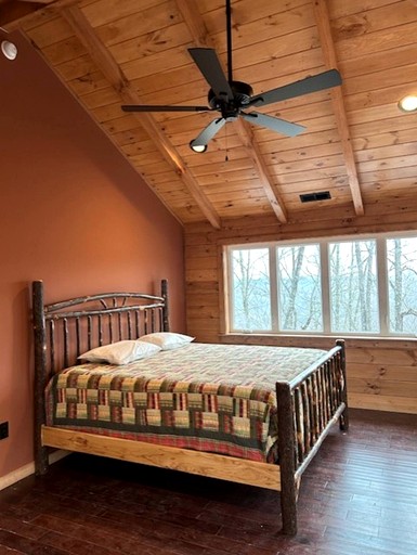 The Sky Breeze Cabin | Cabins (Nantahala, North Carolina, United States of America)