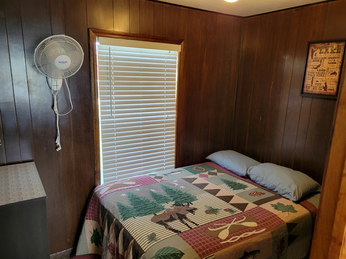 Cabins (United States of America, Houghton Lake, Michigan)