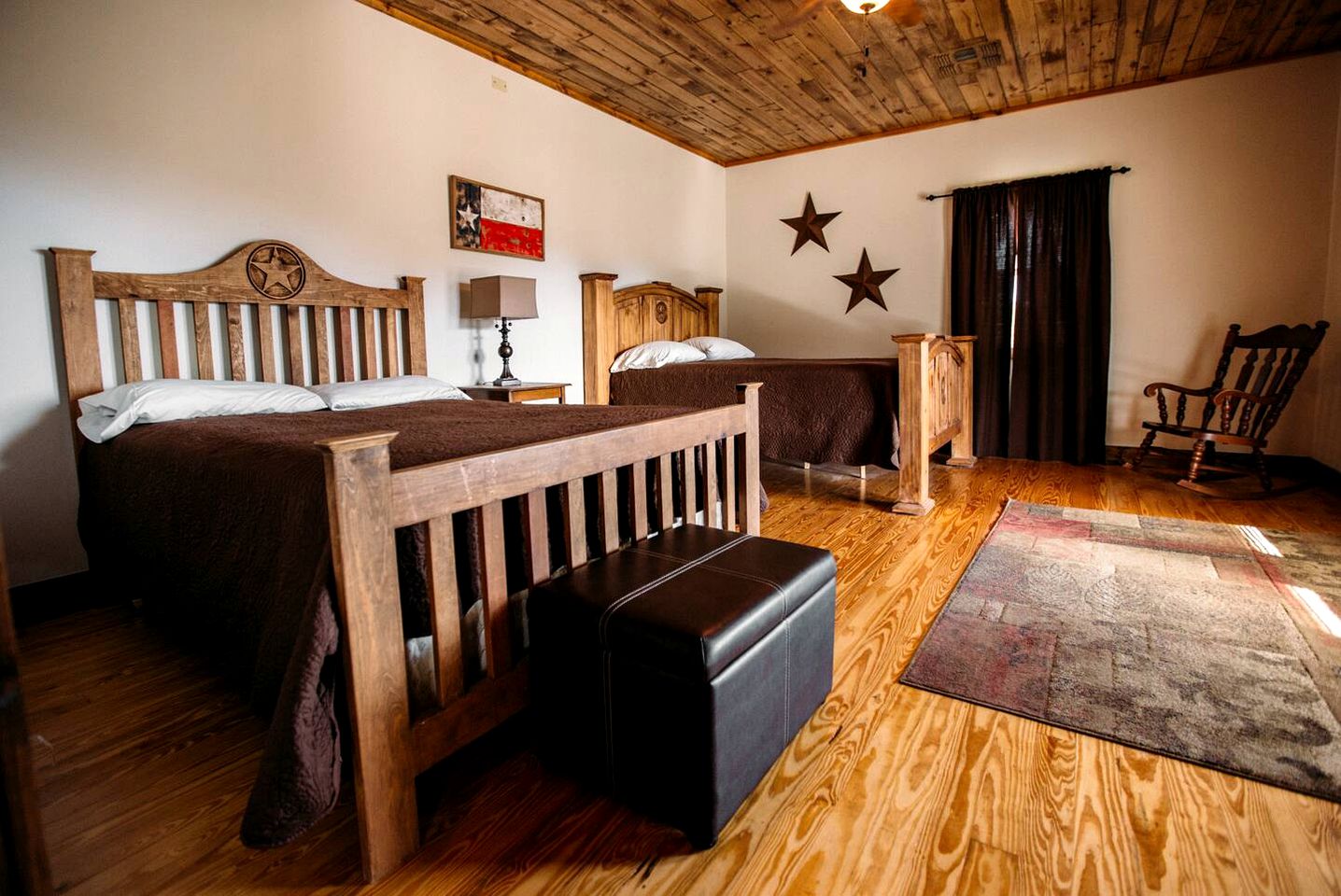 Luxurious Cabin Rental for a Family Getaway in Hill Country