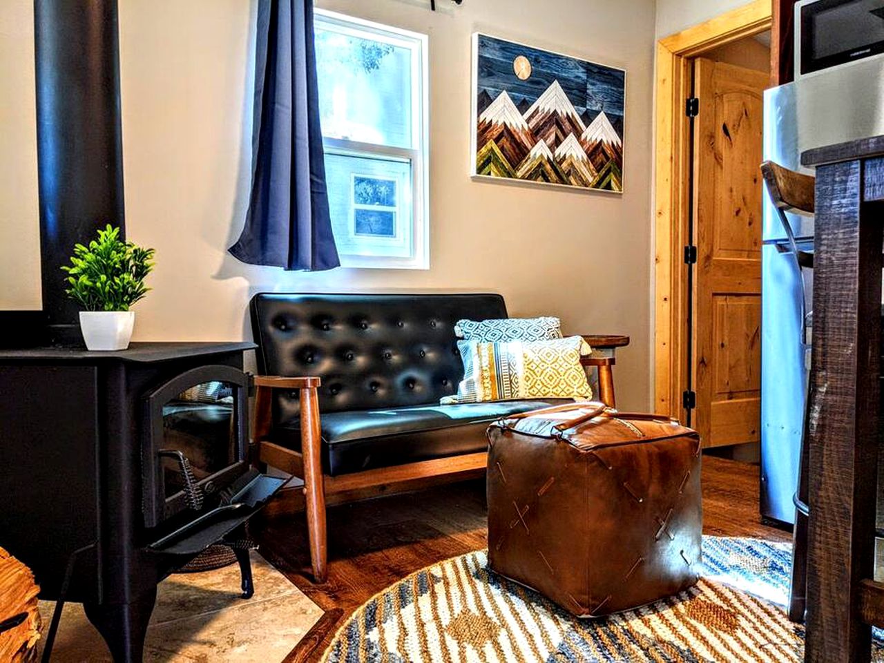 6 The Hawks Hideout Cabin with Lake Views, Santa Ysabel, California