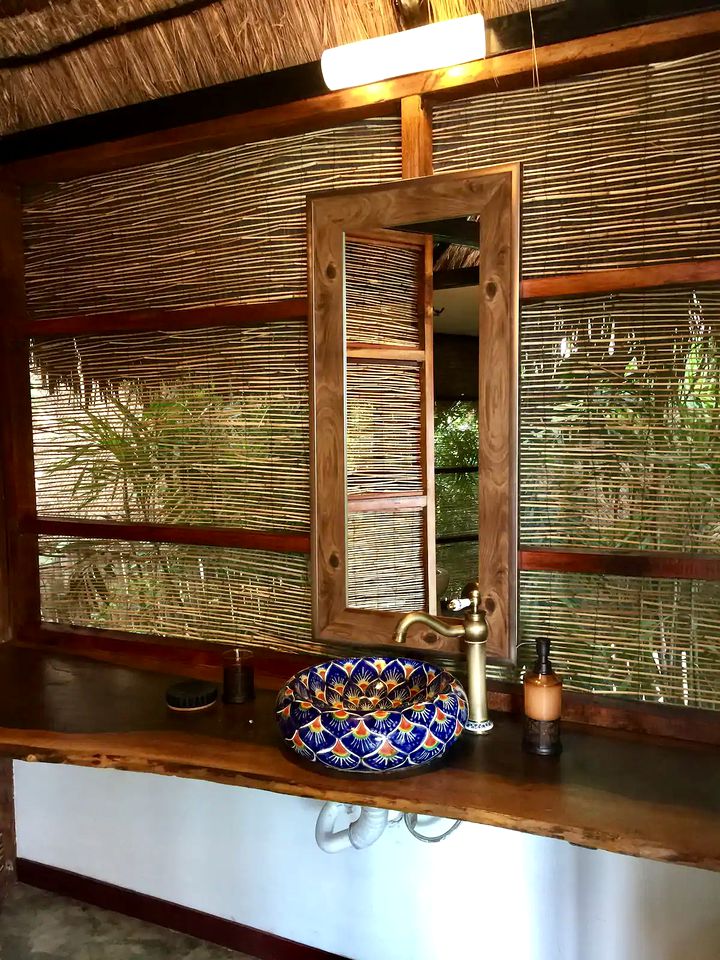 Magical Bacalar Retreat for Romantic Getaways in Mexico