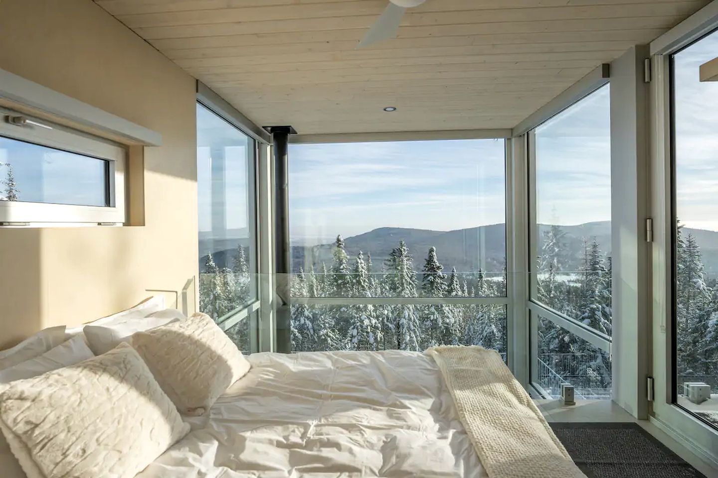 Stunning Quebec Tiny House for Glamping in Canada