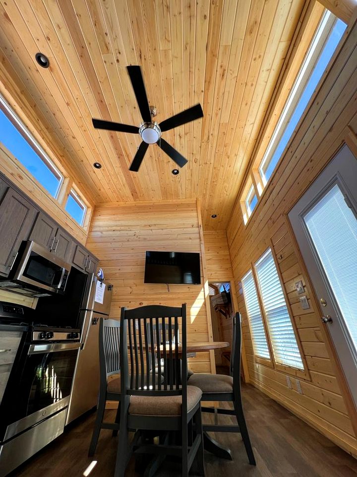 Stylish Tiny Home Retreat with Loft & Stargazing Deck in Williams, Arizona