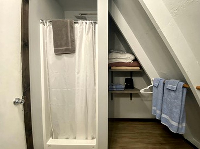 Family Glamping Getaway with Amazing Lake Views of Table Rock Lake | A-Frames (Branson, Missouri, United States of America)