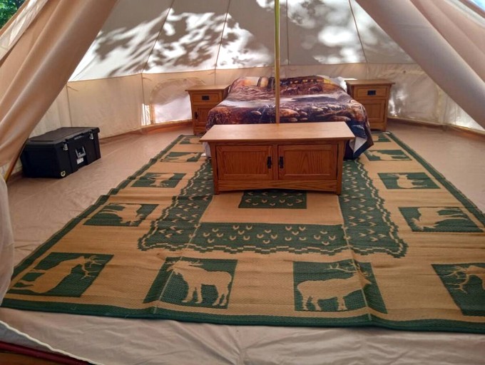 Lookout Mount Kamps | Yurts (Mount Solon, Virginia, United States of America)