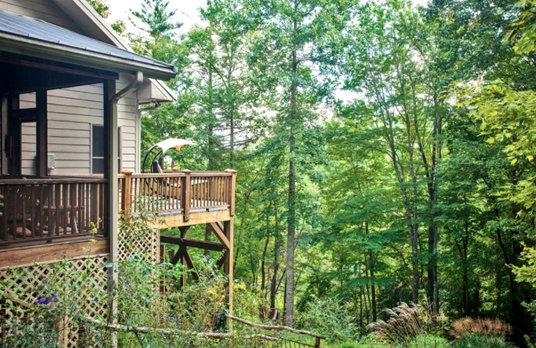 Nature Lodges (Sapphire, North Carolina, United States)