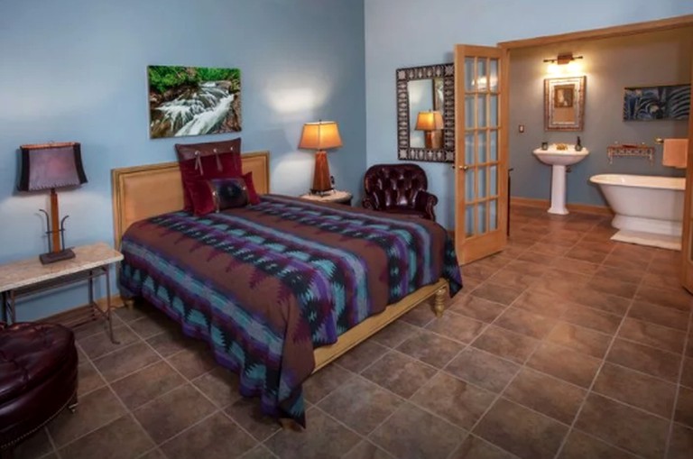 Cabins (Sapphire, North Carolina, United States)