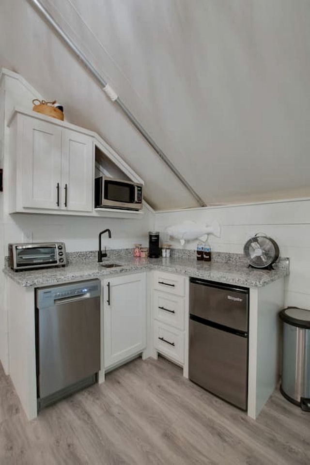 Incredible Tented Cabin Nestled Amidst Trees in Scottsboro, Alabama