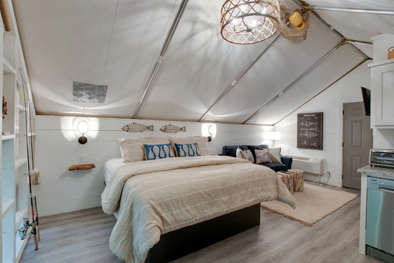 Tented Cabins (United States of America, Scottsboro, Alabama)
