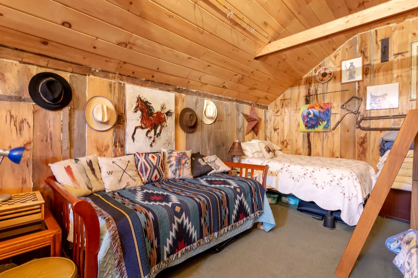 Lovely Barn Loft for Glamping in Connecticut