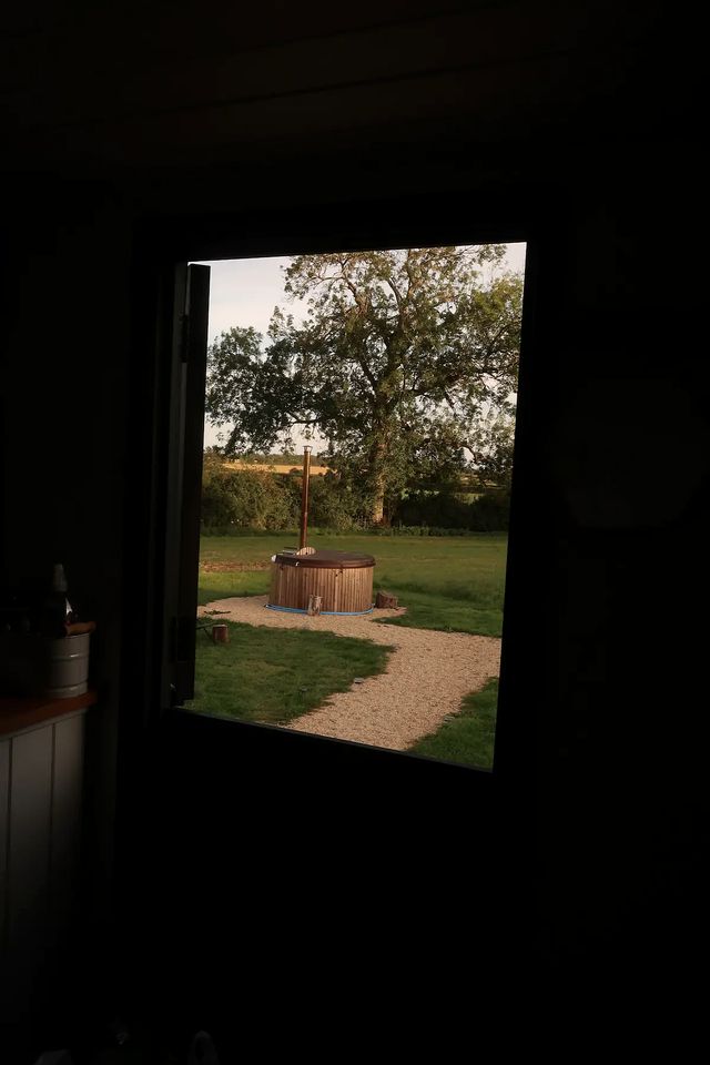 Classically Designed Shepherd's Hut Rental for Glamping in the Cotswolds