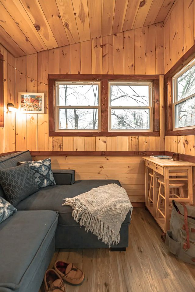 Magical Connecticut Tree House on a Working Farm