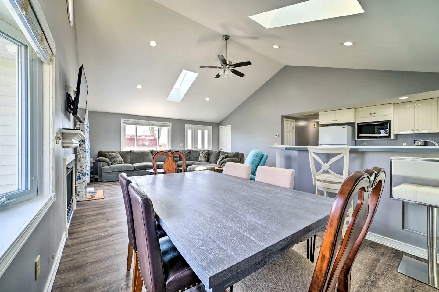 Lakefront Retreat with Dock Access & Kayak Adventures in Houghton Lake, Michigan