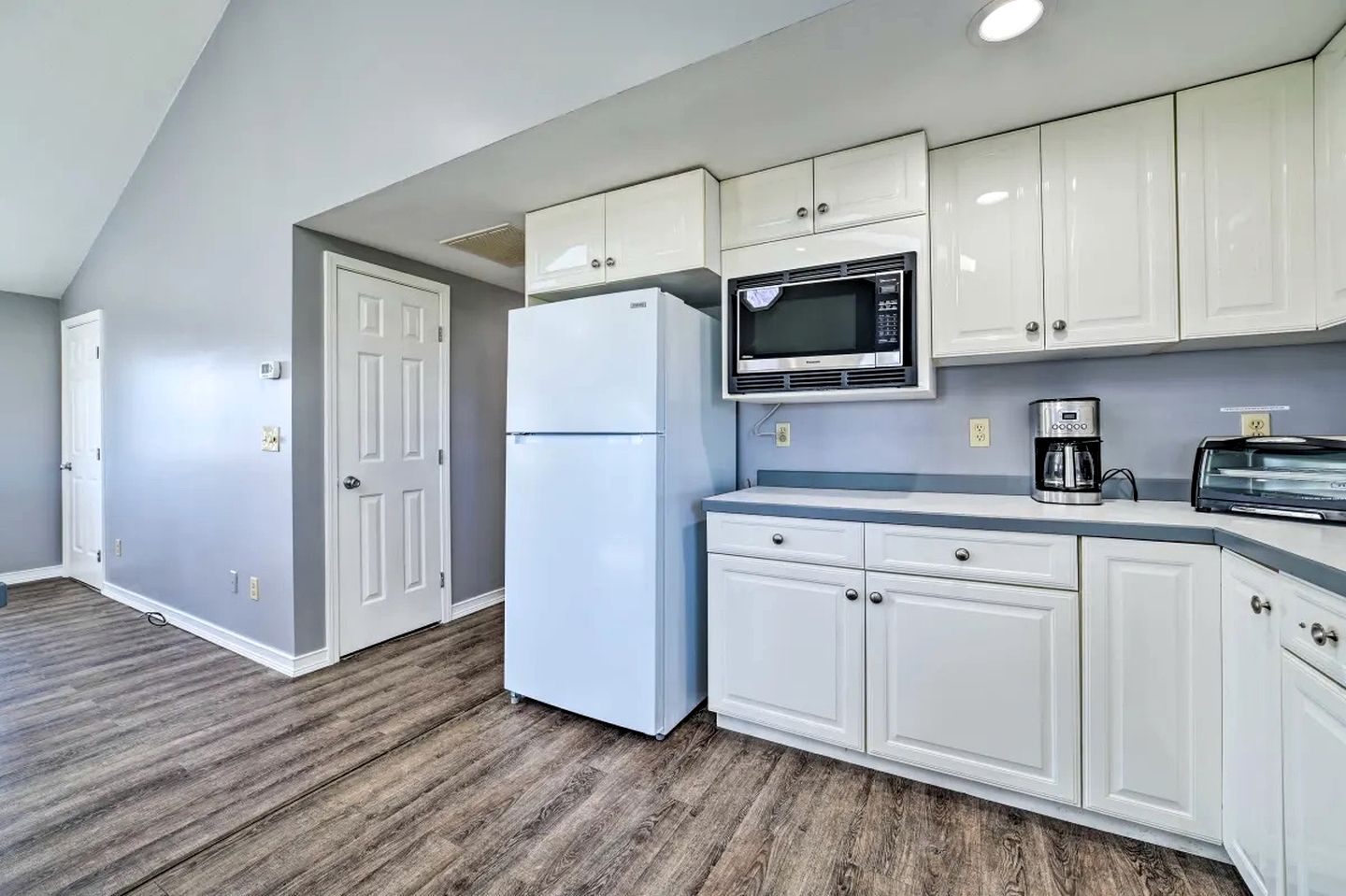 Lakefront Retreat with Dock Access & Kayak Adventures in Houghton Lake, Michigan