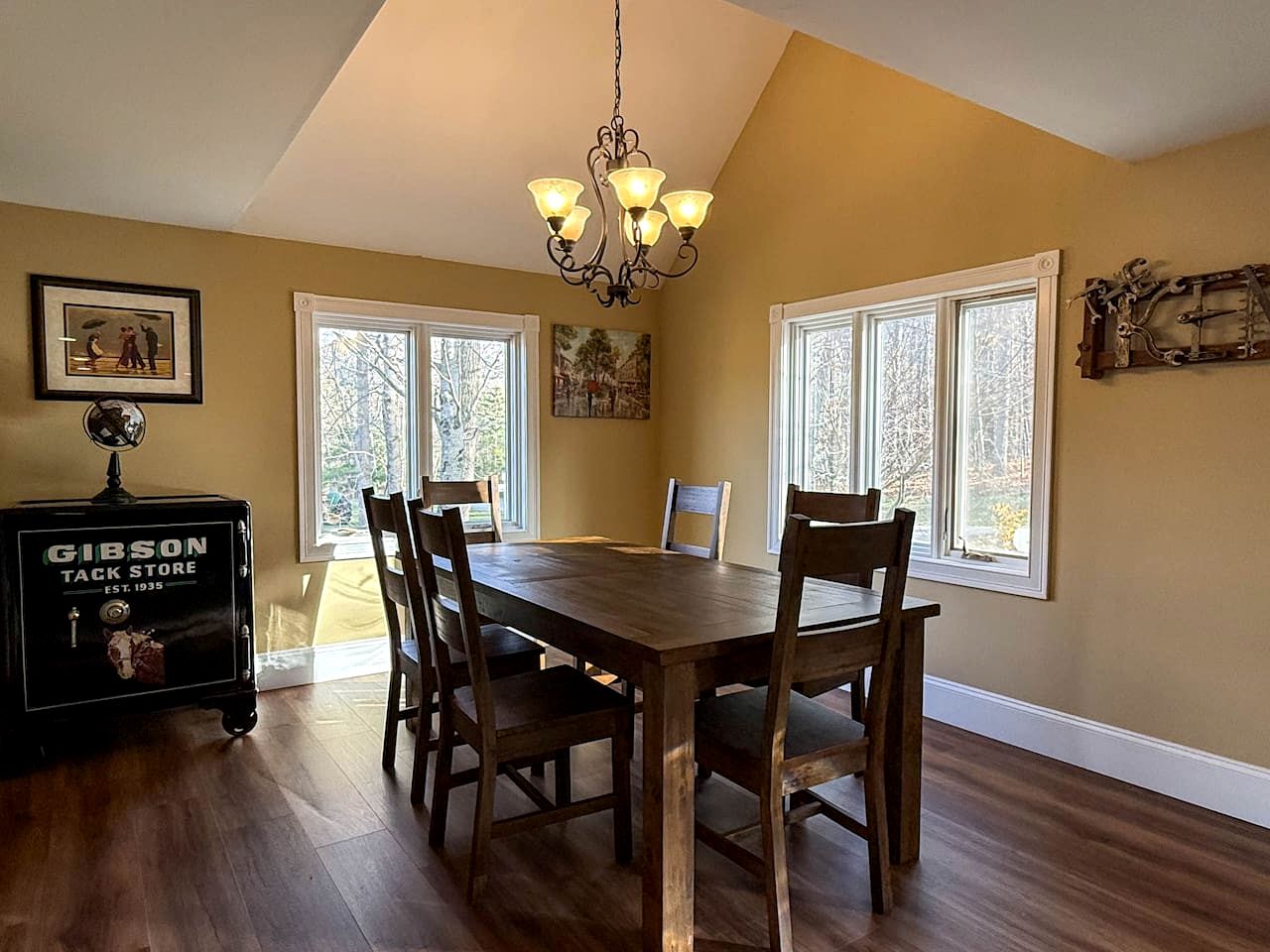 Breathtaking Mountain Views, Hot Tub & Pool Access in North Conway, New Hampshire