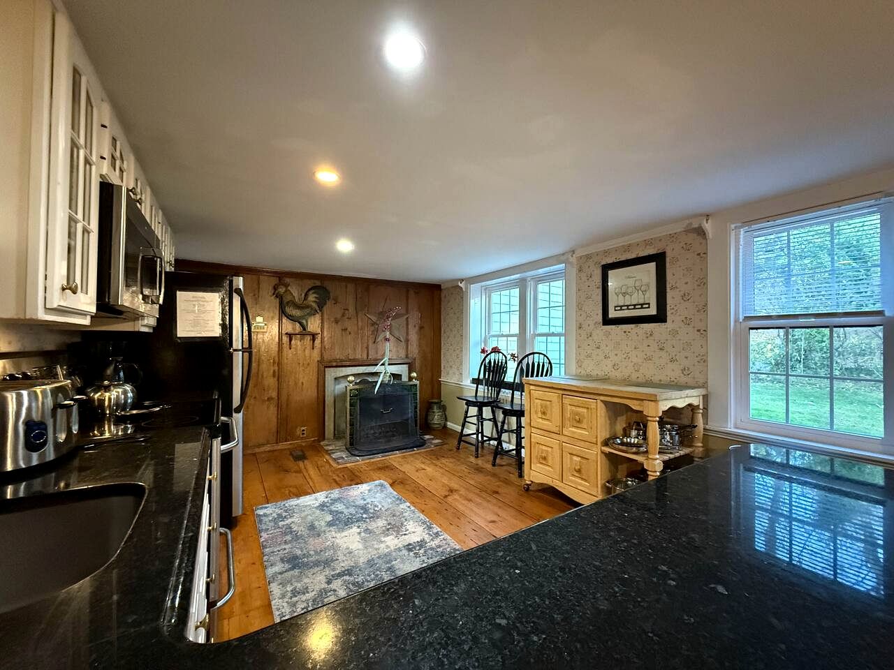 Charming Brick Retreat with Hot Tub & Mountain Views in Conway, New Hampshire