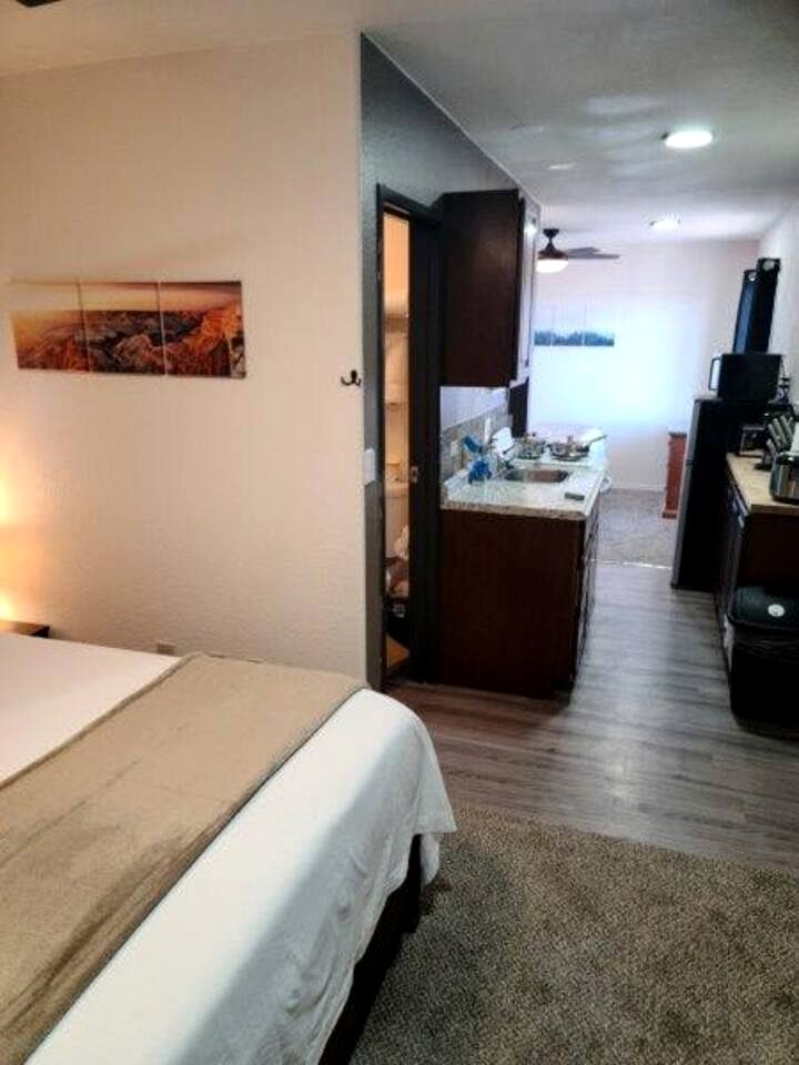 Quiet Adventure Base with BBQ Area & Scenic Nights in Williams, Arizona