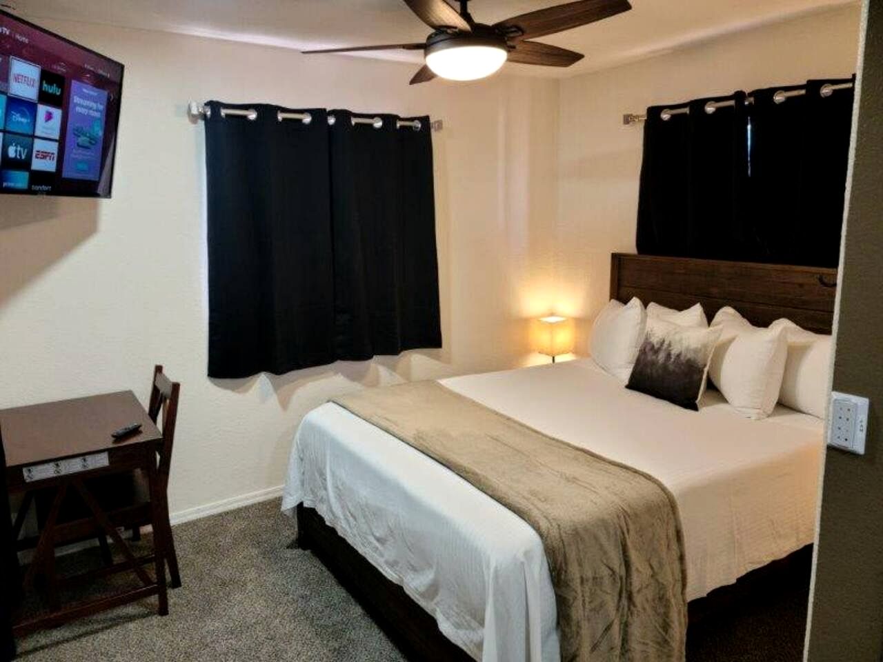 Quiet Adventure Base with BBQ Area & Scenic Nights in Williams, Arizona