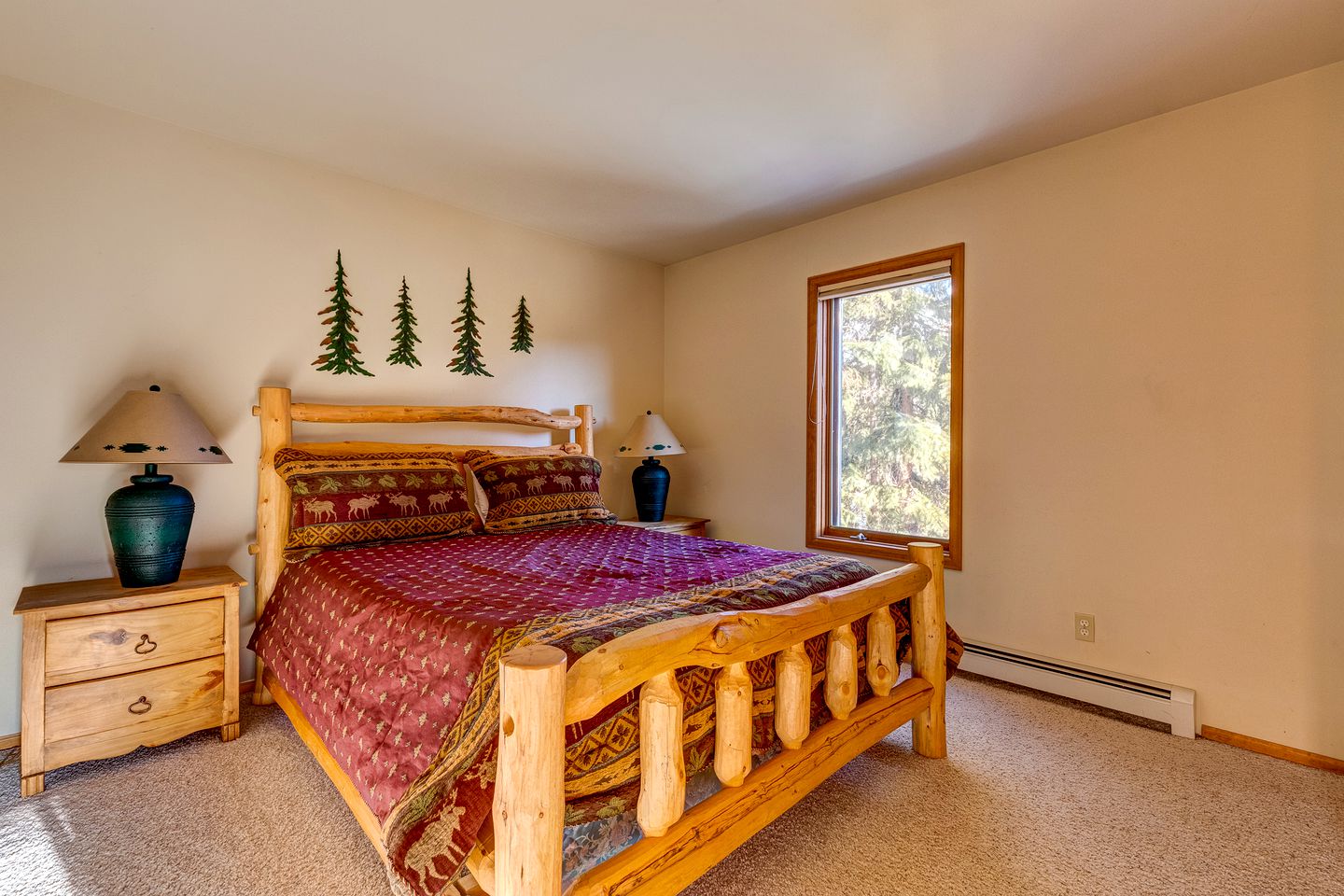 Comfortable Retreat with a Hot Tub for Vacations in Breckenridge