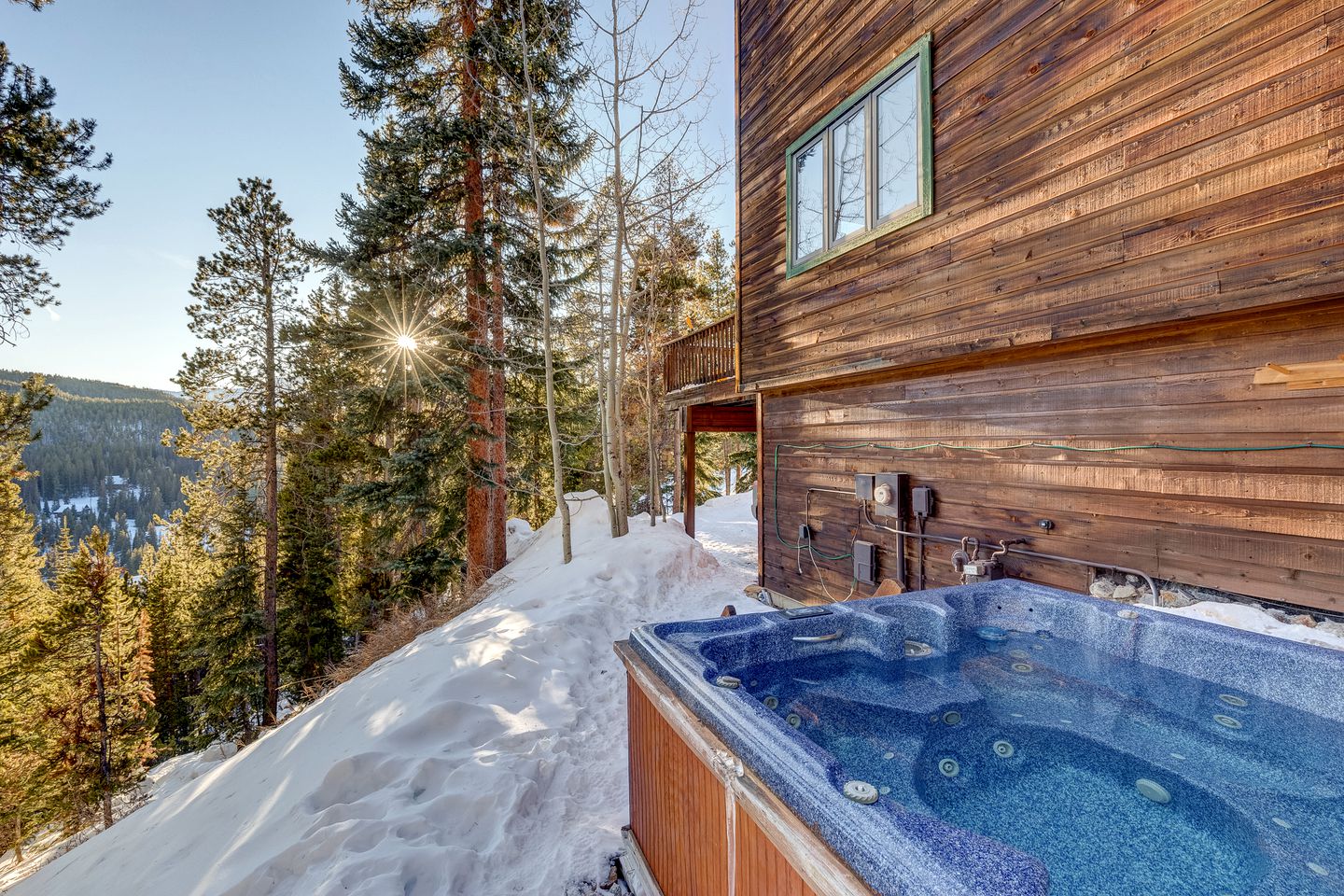 Comfortable Retreat with a Hot Tub for Vacations in Breckenridge