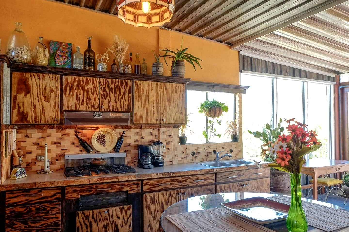 Eclectic Valle de Guadalupe Accommodation for Glamping in Mexico