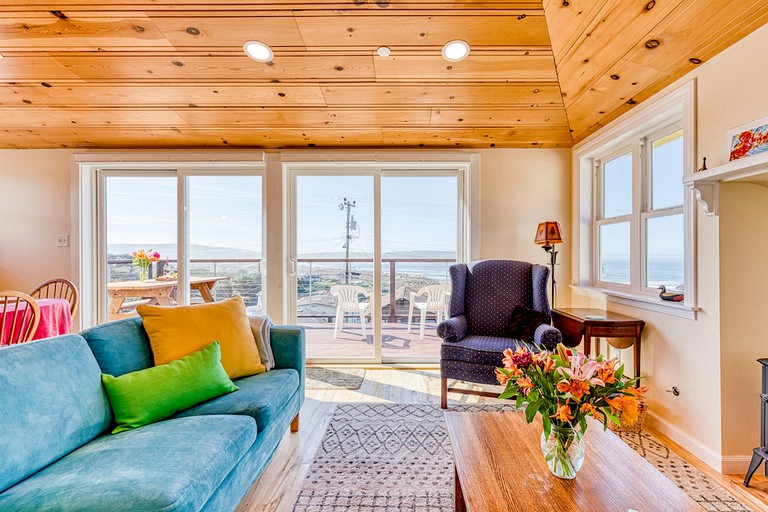 Cottages (Dillon Beach, California, United States)